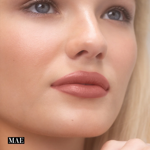 Legendary Serum Lipstick