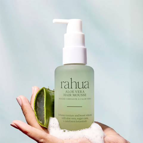 rahua aloe vera mousse in hands