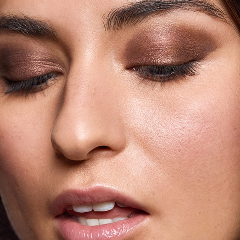 Und Gretel GLANZ Liquid Eye Shadow in Mocca Muse