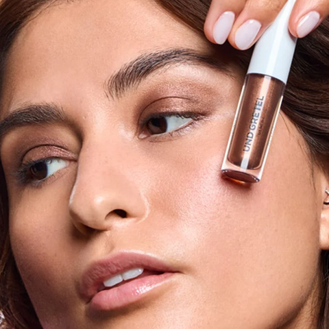 Und Gretel GLANZ Liquid Eye Shadow in Mocca Muse