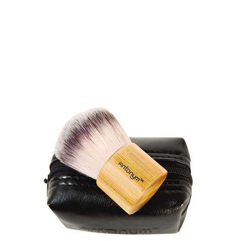 Kabuki Brush with Pouch